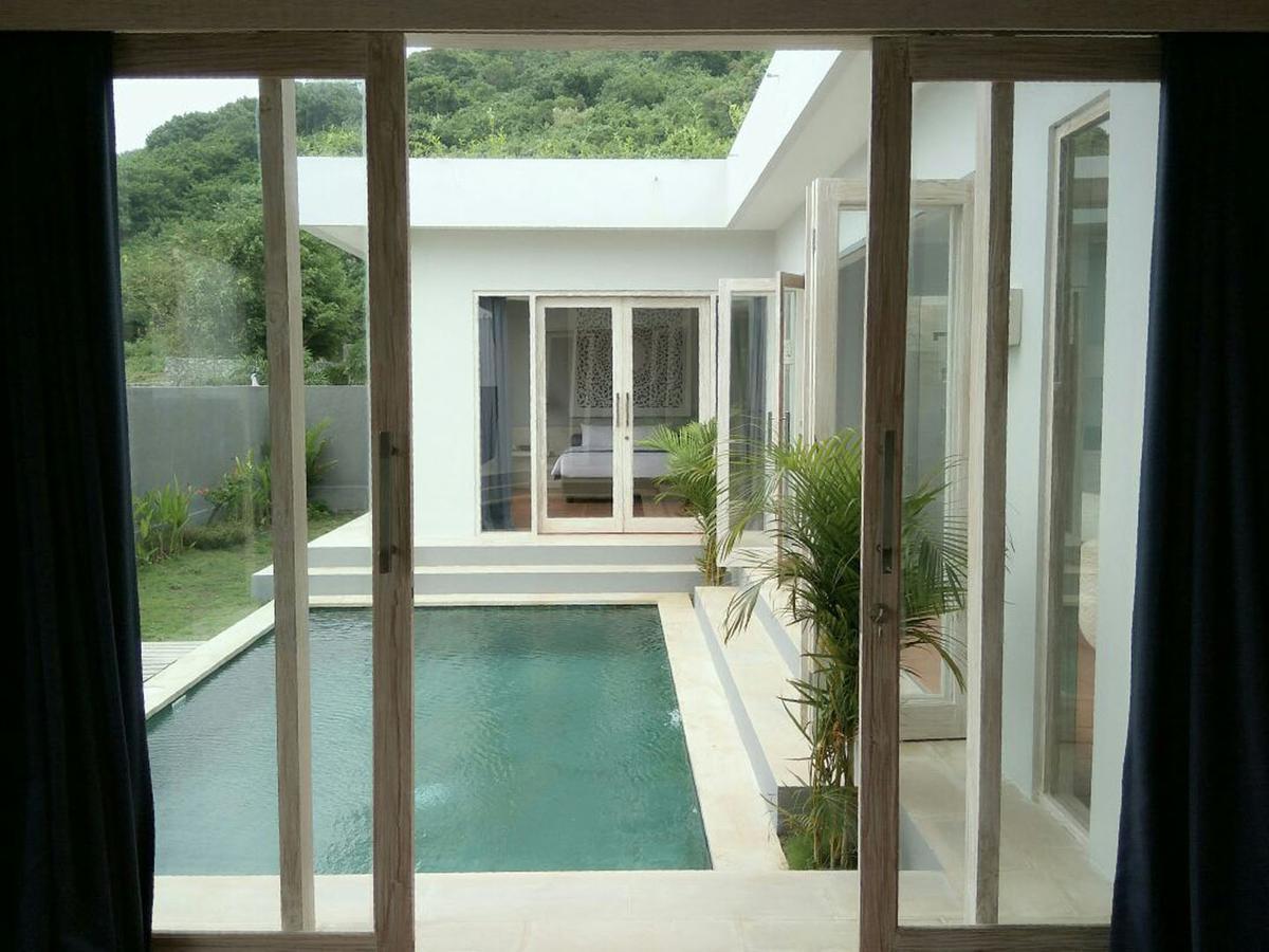 The Suites Lombok Sekotong Exterior photo
